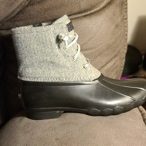 NEW Sperry Saltwater Boots